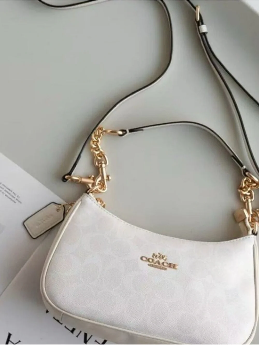 Coach White Leather Shoulder Bag with Gold Chain Strap